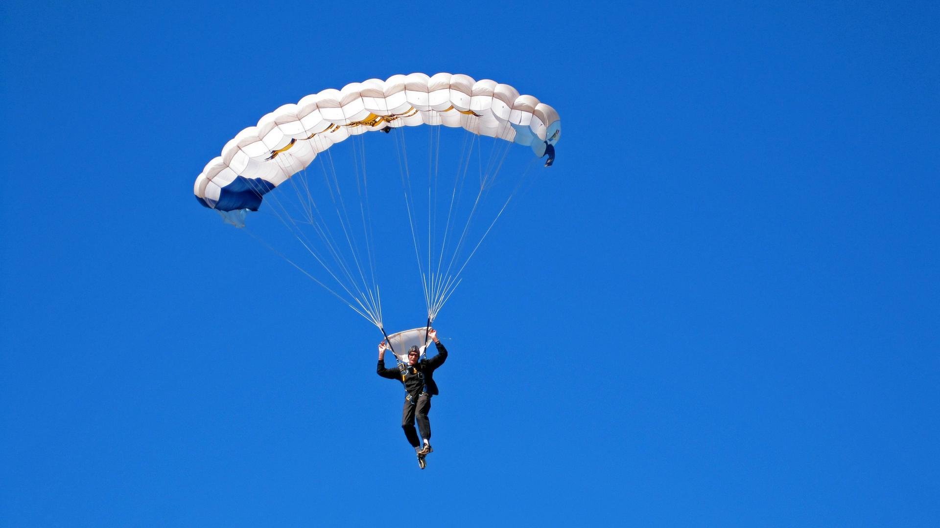 WRC趣味花絮：比赛中的搞笑与感人瞬间，wrc精彩集锦